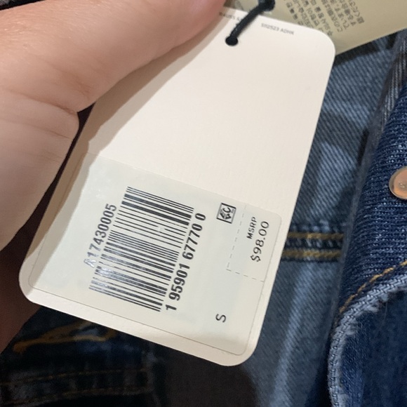 NWT LEVI’S 90’s Trucker Denim Jacket - Picture 8 of 8